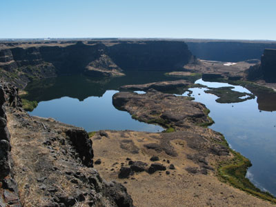 Desert lakes